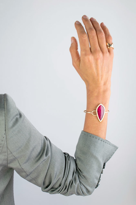 armband En De Kleur Is... Rood