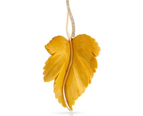 hanger Van Nature, jaspis en briljant