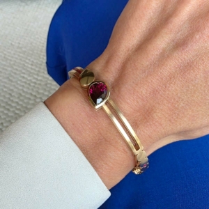 armband Equid’or, rhodoliet, saffier en robijn